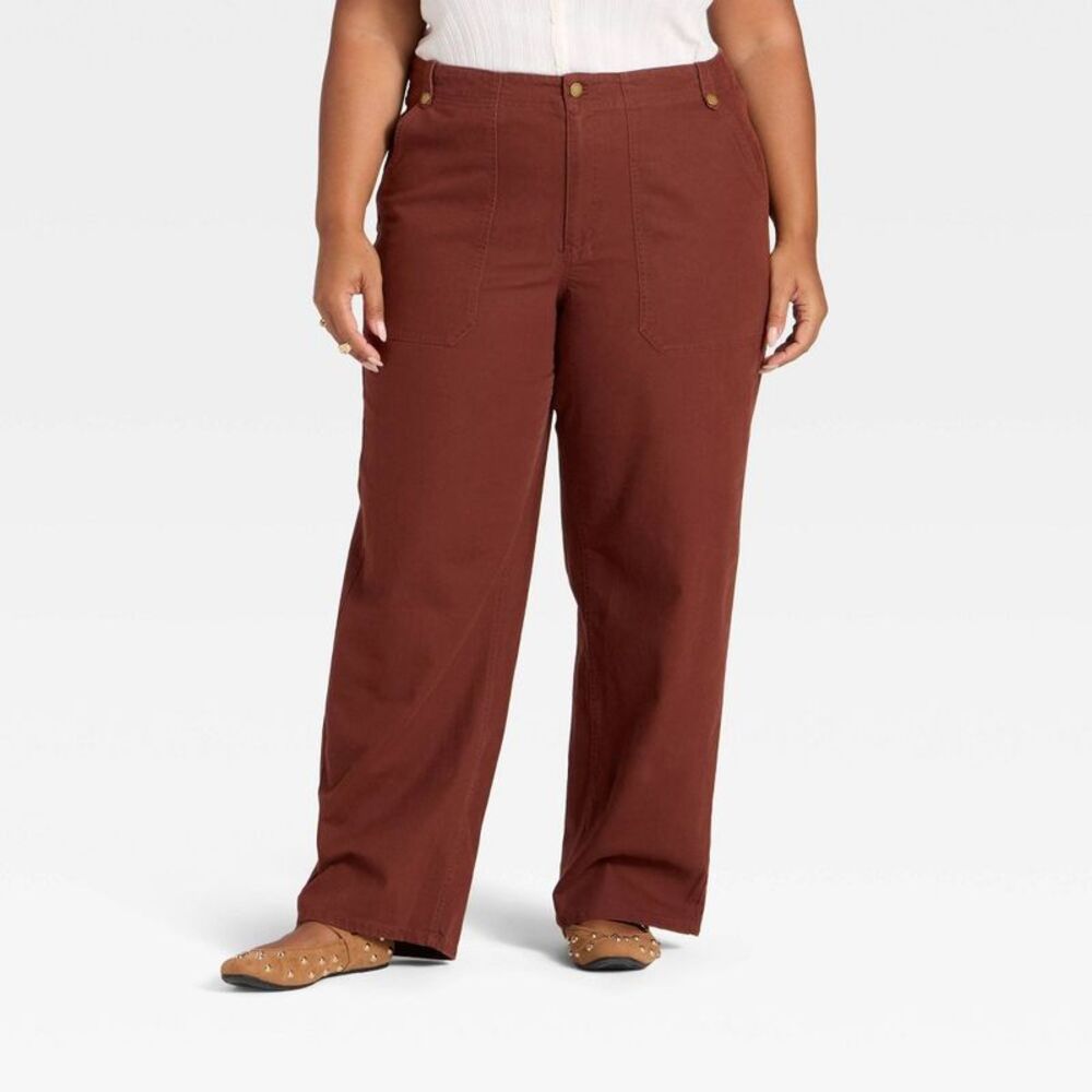 Women's Mid-Rise Straight Leg Cargo Pants - Universal Thread Brown 24